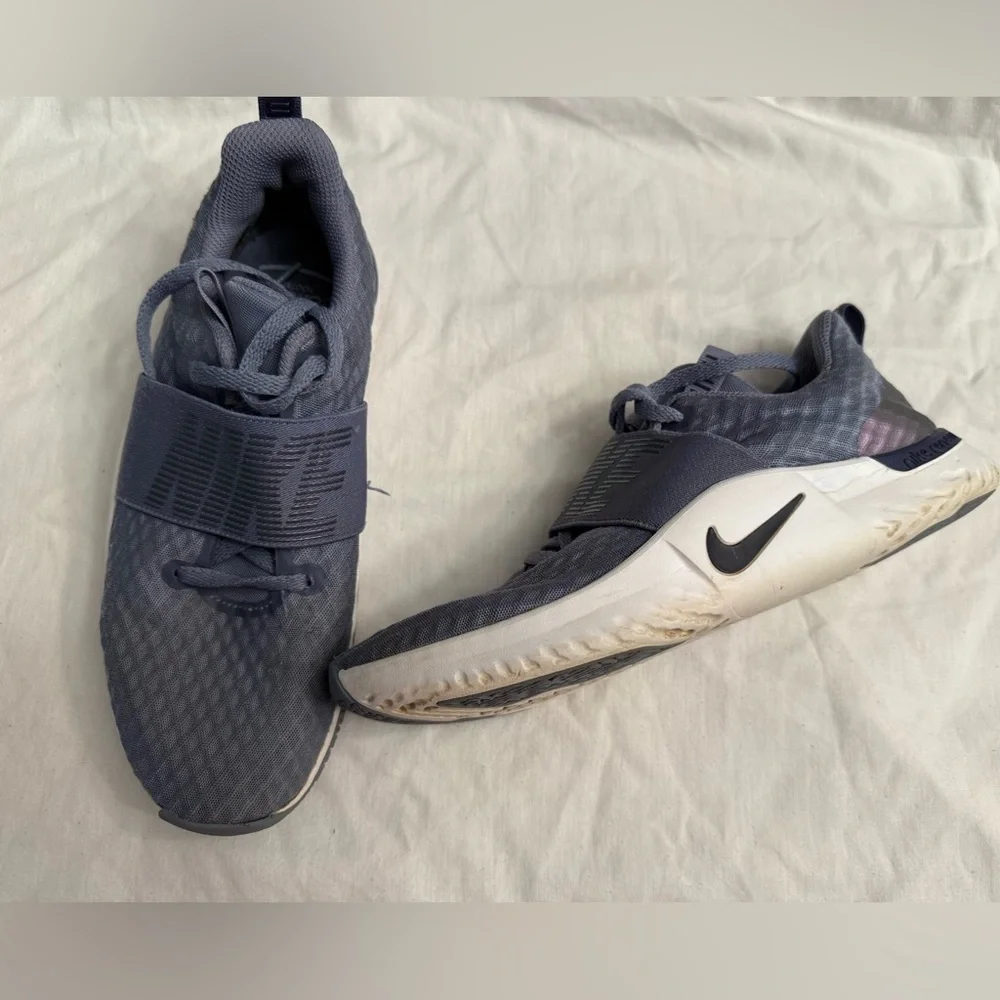 Nike good used